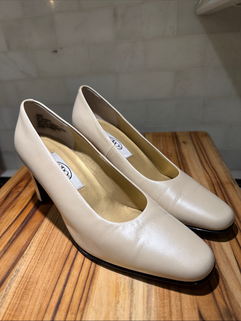 Elegant Cream Leather Mid-Heel Pumps